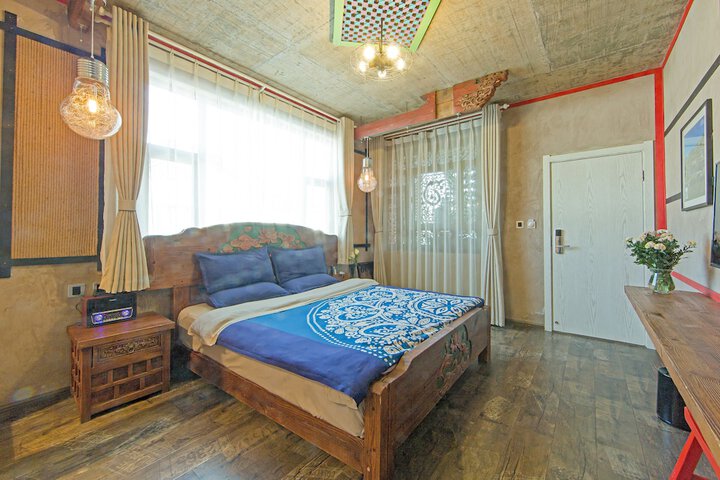 Room 21 of 108