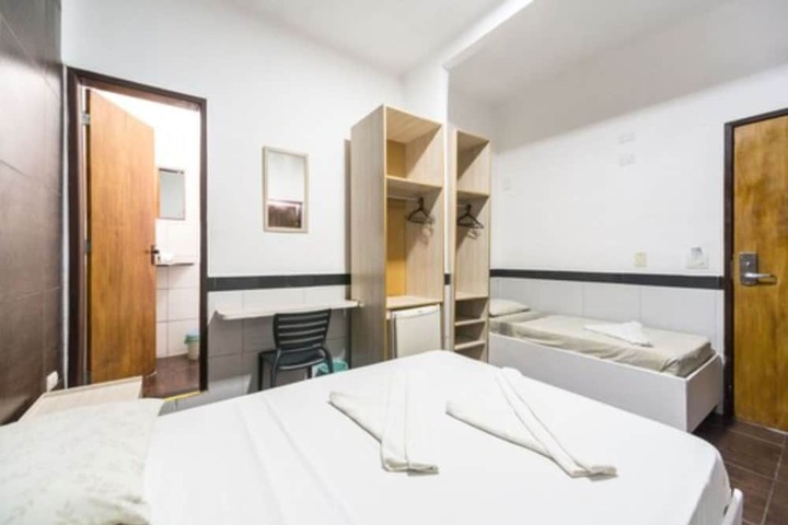 Room 49 of 94