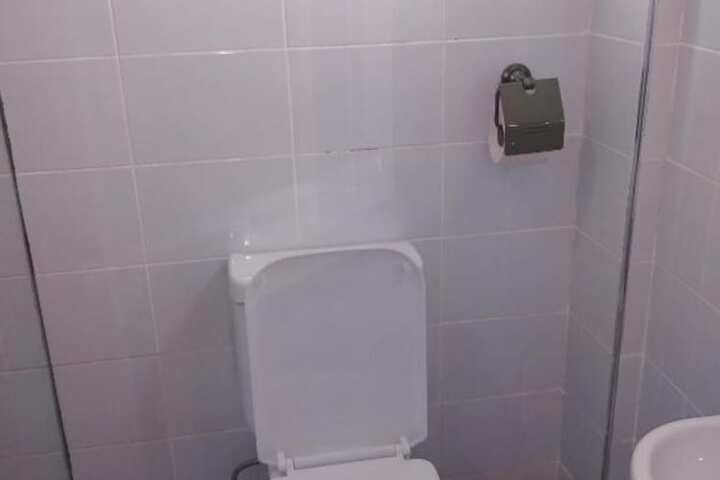 Room 12 of 17