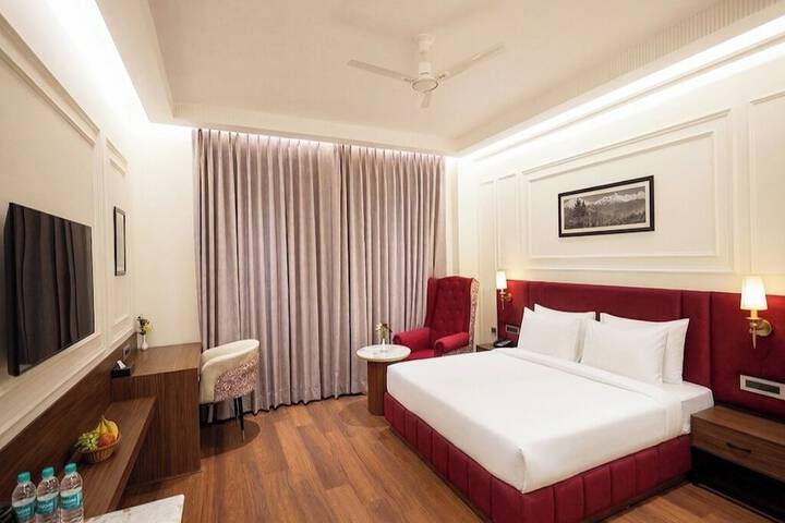 Room 10 of 67