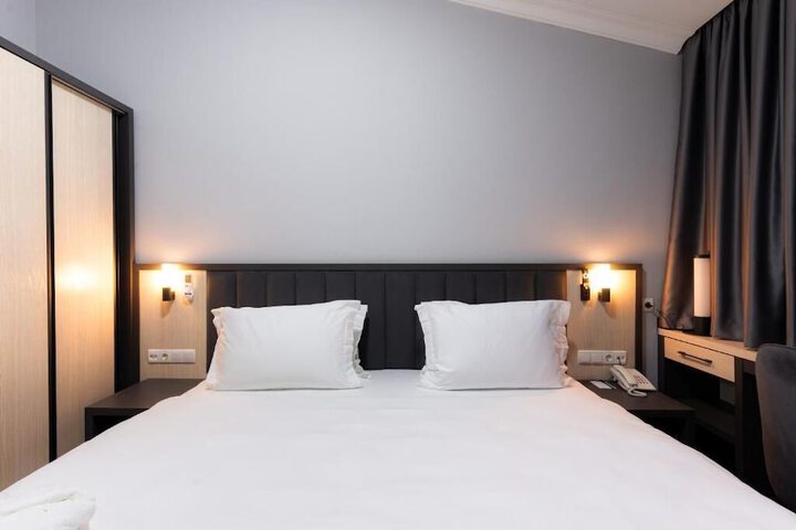 Room 26 of 48