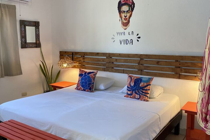 Room 14 of 120
