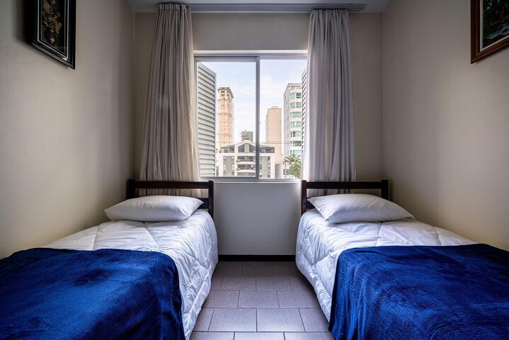 Room 3 of 8
