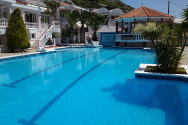 Pool 22 of 27