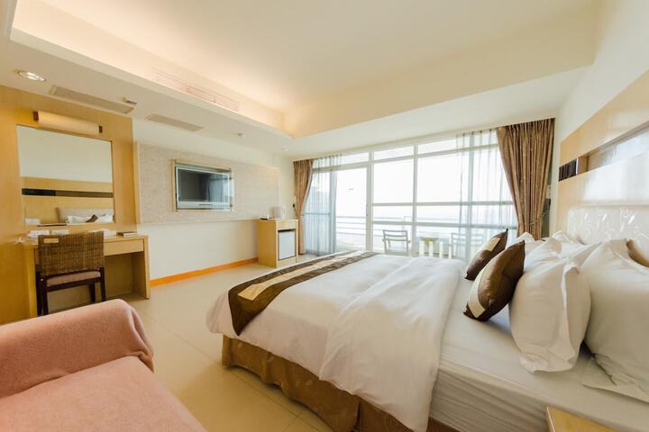 Room 7 of 49