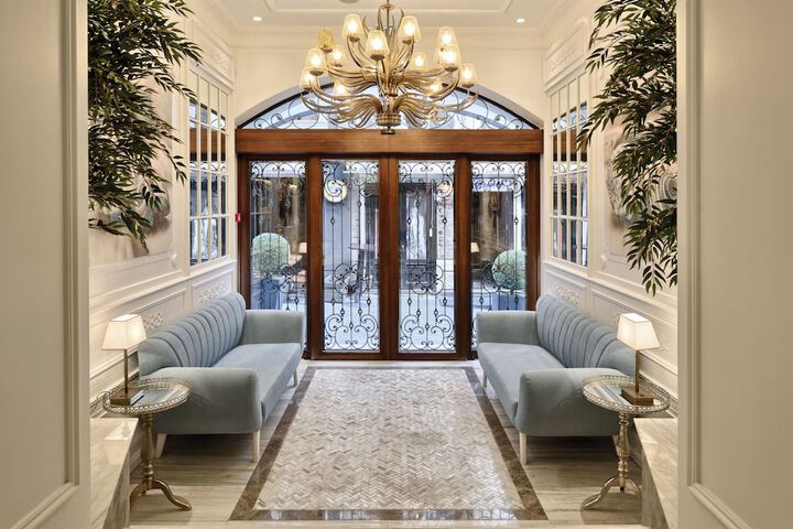 Hotel Lobby