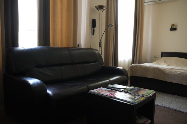 Room 25 of 42