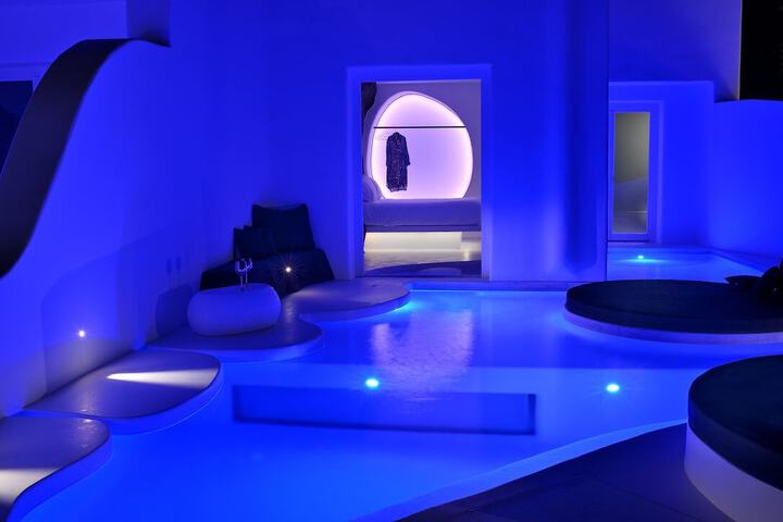 Pool 61 of 115