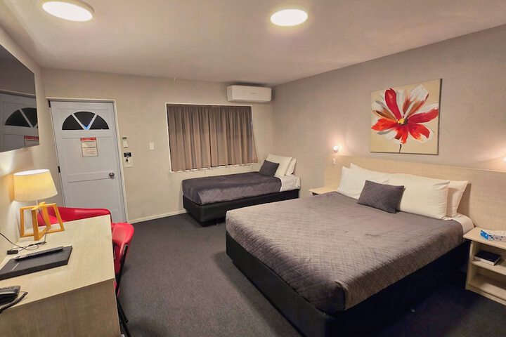 Room 37 of 175