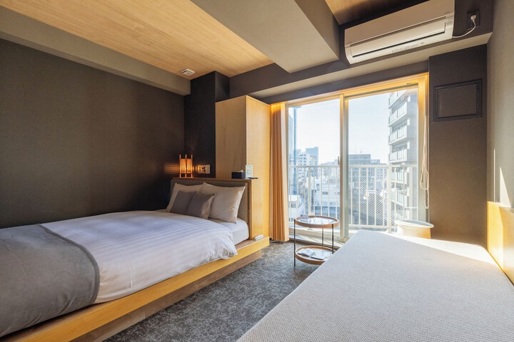 Room 21 of 46