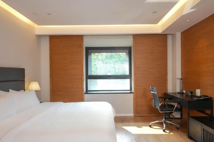 Room 19 of 65
