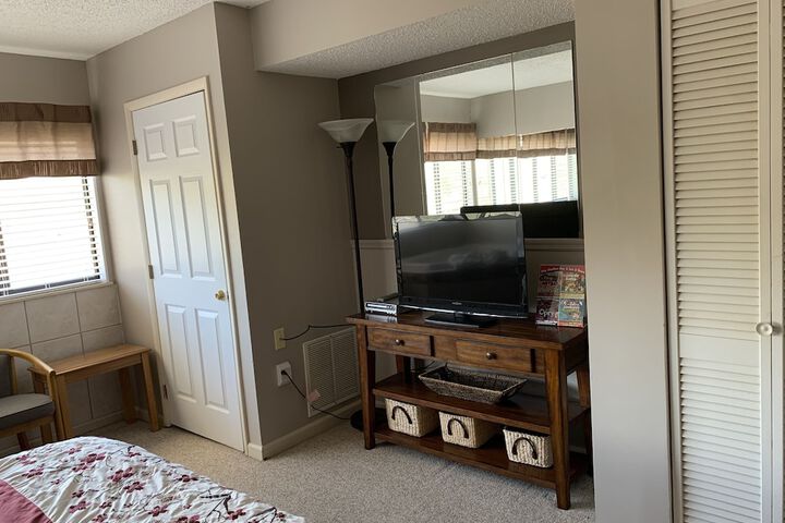 Room 6 of 186
