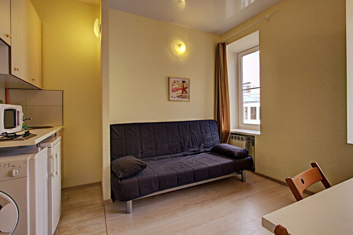 Room 4 of 19