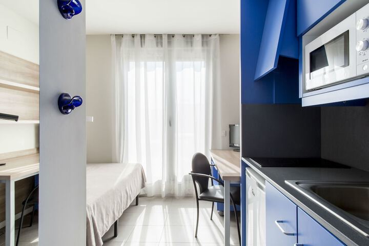 Room 33 of 41