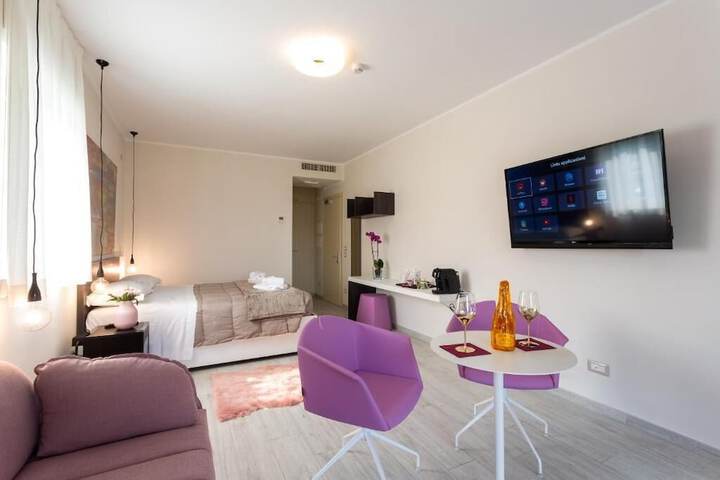Room 10 of 41