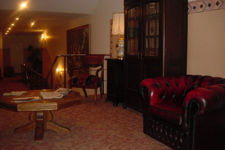 Guest Lobby