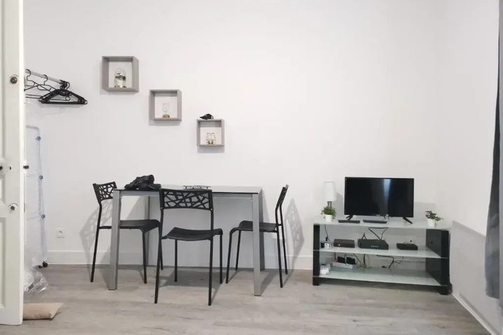 Room 3 of 13