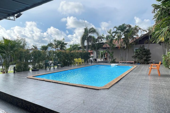 Pool 91 of 109