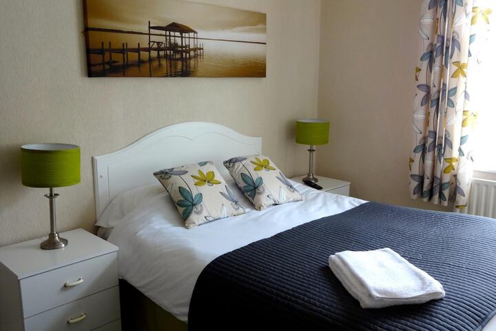 Room 7 of 32