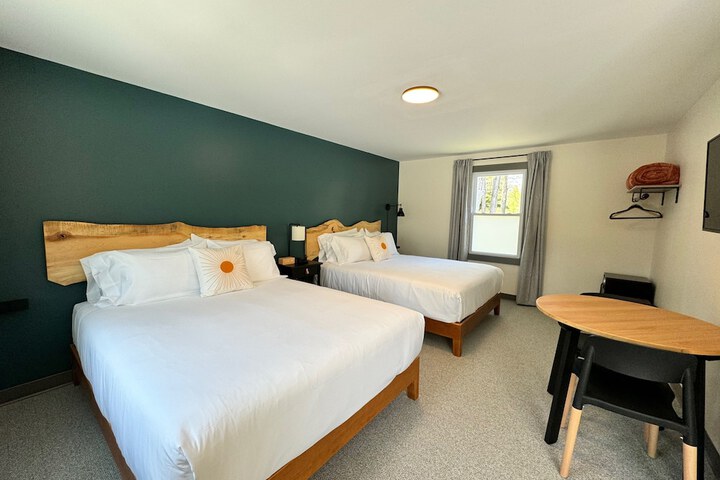 Room 26 of 65