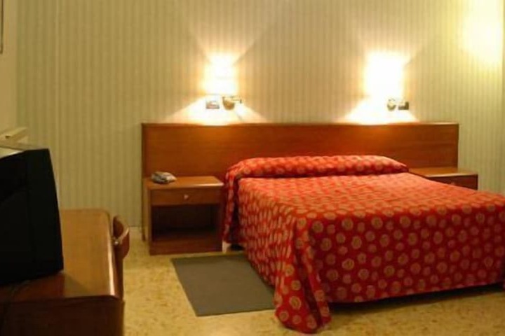 Room 12 of 59