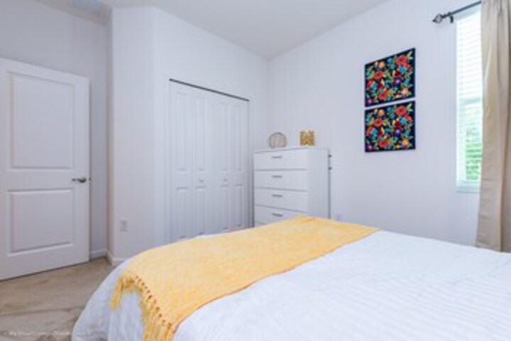 Room 192 of 241