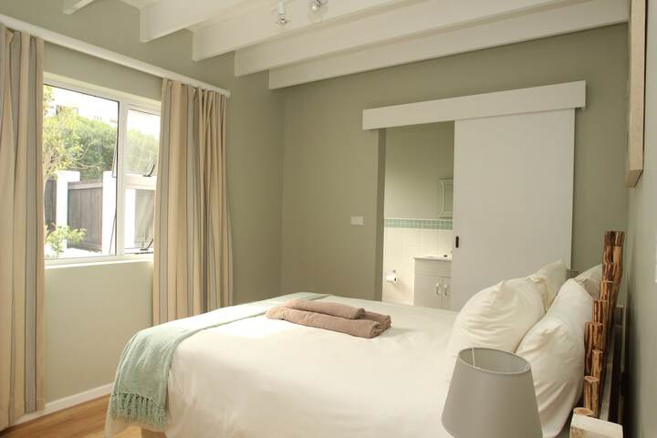 Room 10 of 138