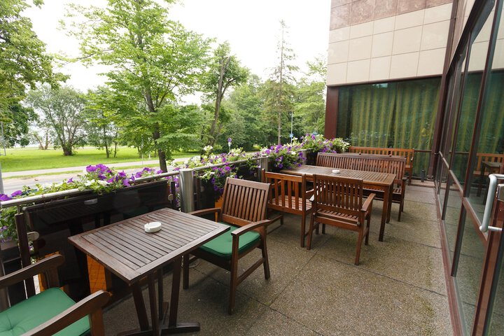 Terrace/Patio 48 of 50