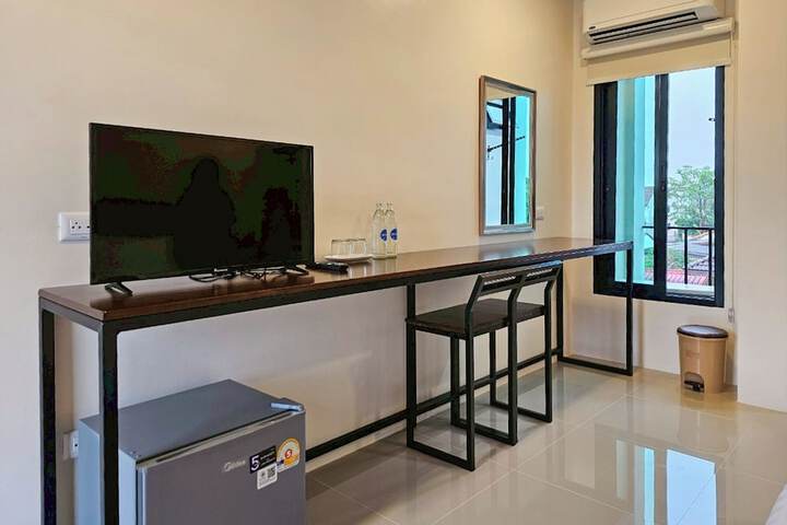 Room 15 of 48