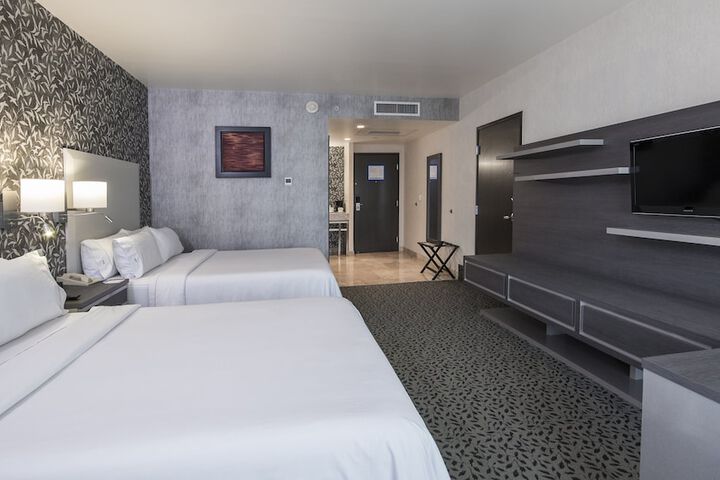Room 8 of 67
