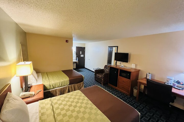Room 12 of 46