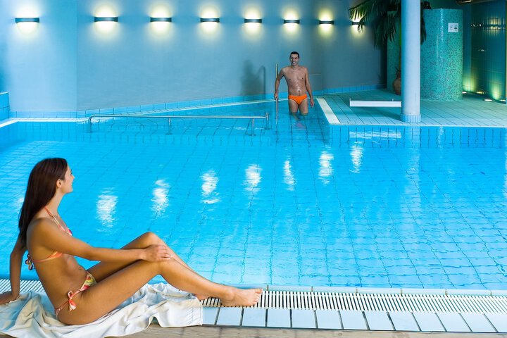 Pool 13 of 33