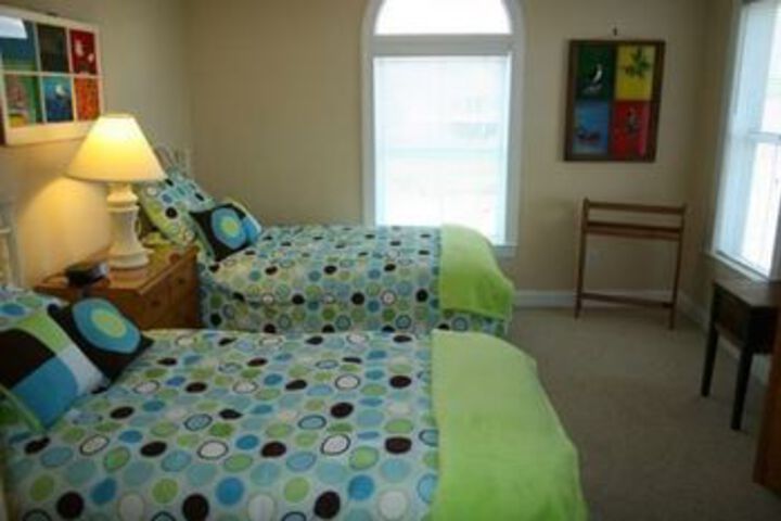 Room 8 of 13