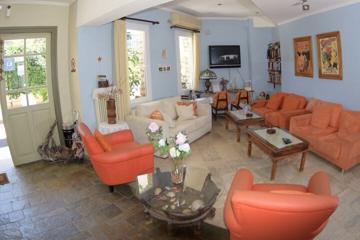 Hotel Lobby