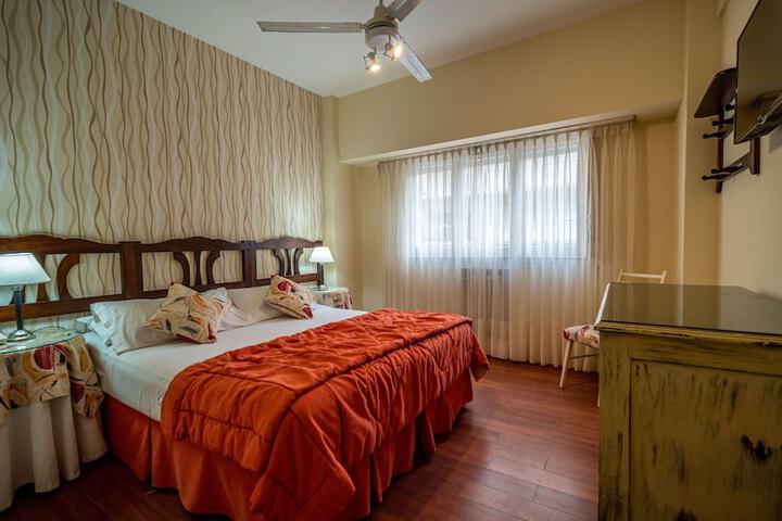 Room 7 of 32