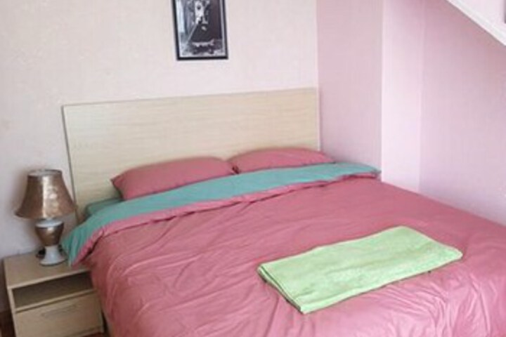 Room 10 of 15