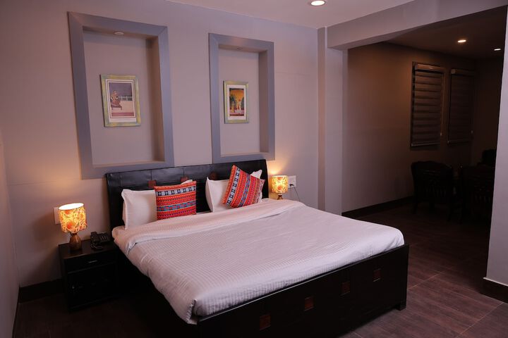 Room 14 of 76