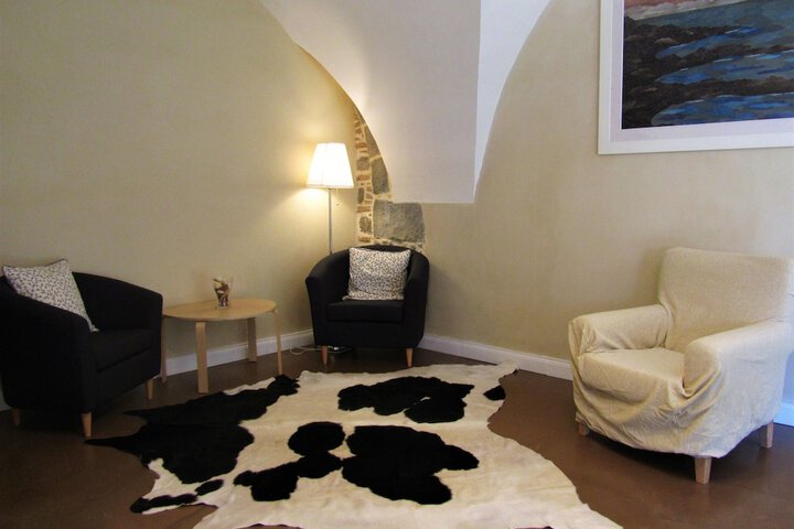 Lounge 51 of 66