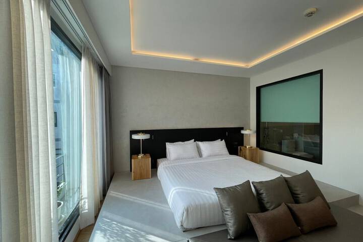 Room 48 of 113