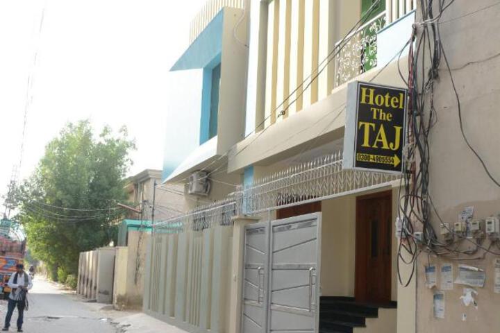 Hotel The Taj Multan