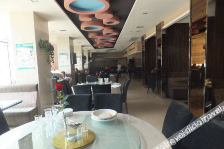 Lanse Gangwan Theme Hotel
