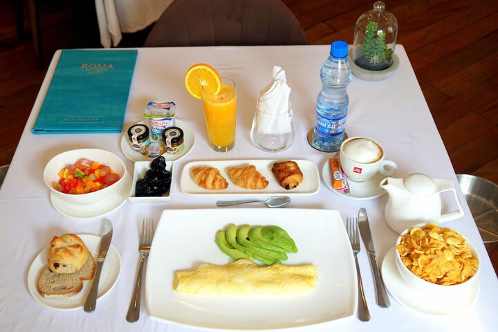 Breakfast/Coffee Service 46 of 75