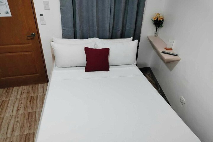 Room 17 of 30
