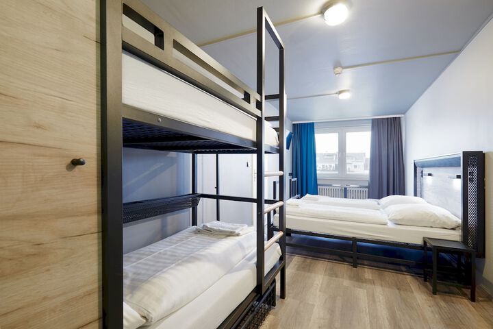 Room 19 of 42