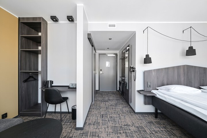Room 31 of 57