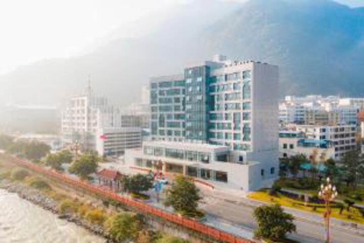 Shimian Hot Spring Hotel