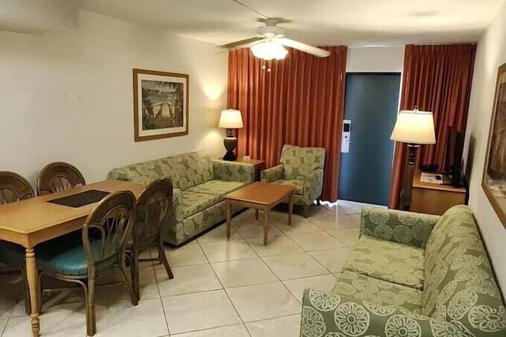Room 5 of 25