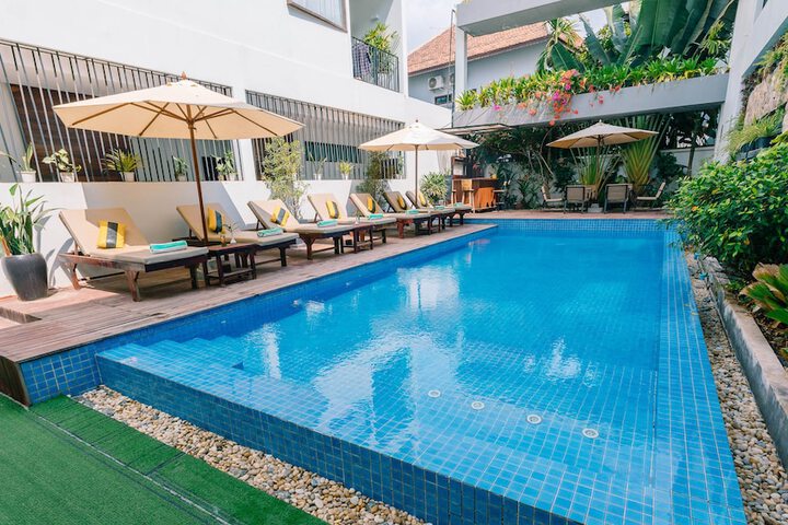 Pool 48 of 69