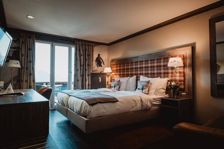 Room 18 of 42