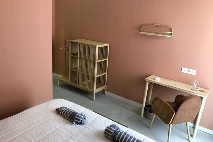 Room 12 of 50